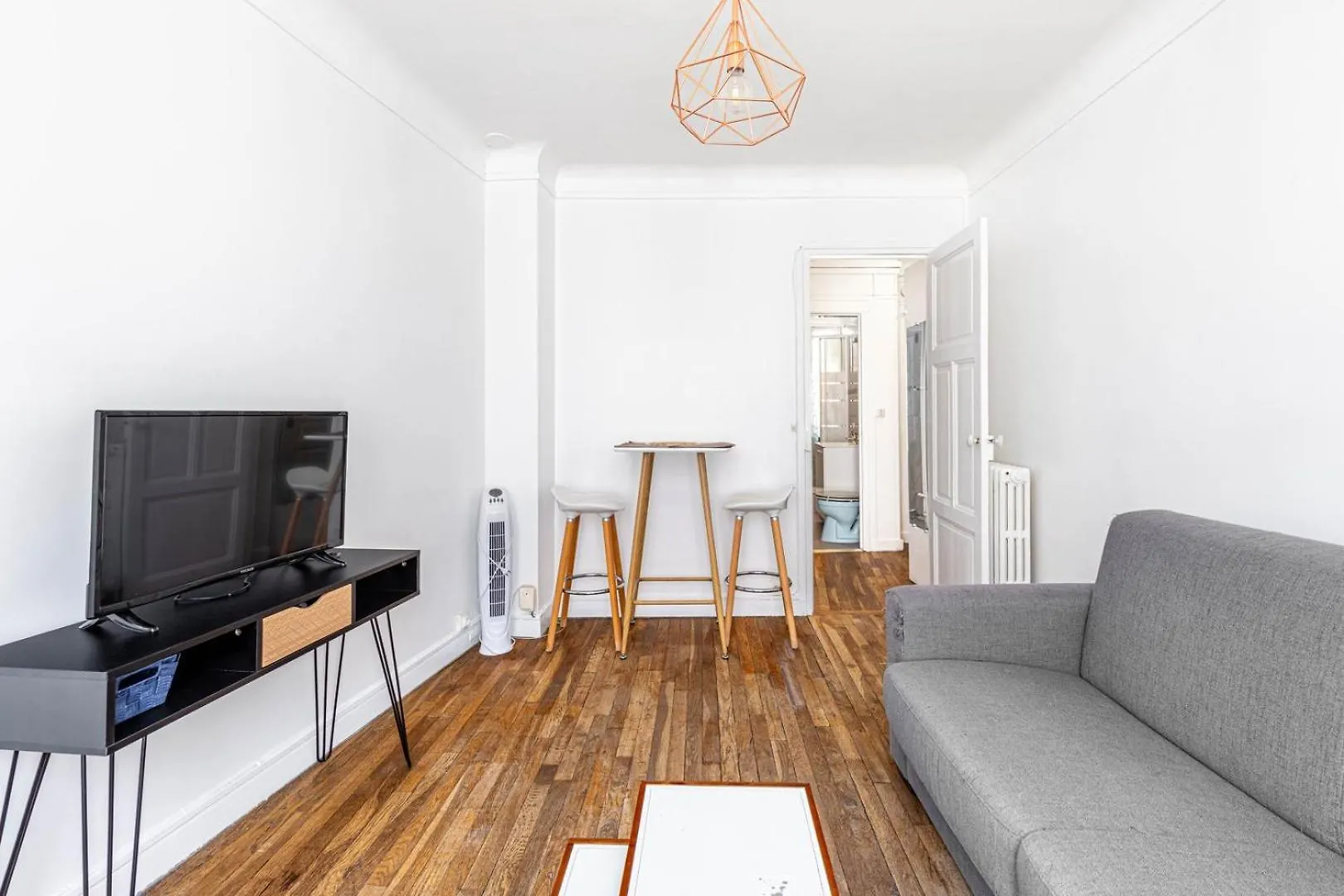 Guestready - Cosy Studio Proche Du Metro Paris France